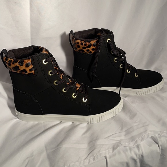High Top Timberland Shoes with Leopard Detail - Picture 3 of 6